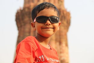 ac米兰官网首页-天才少年：年仅18岁的新锐球员崭露头角，天才少年年龄